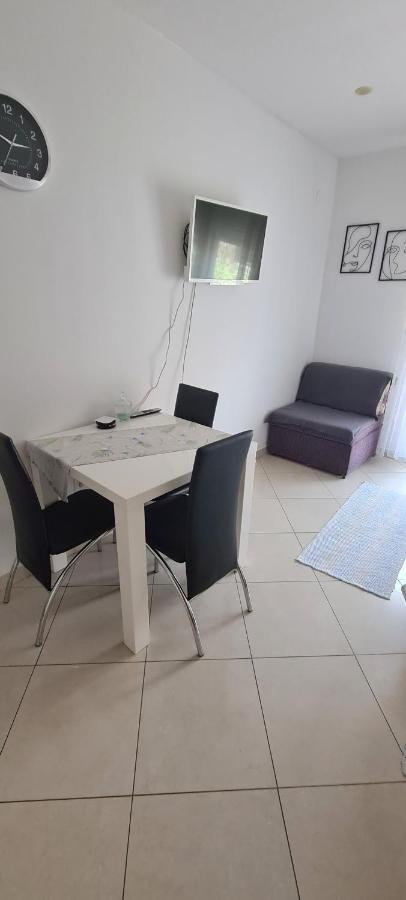 Apartman Scotti Kaštela Zewnętrze zdjęcie