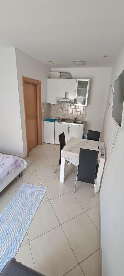 Apartman Scotti Kaštela Zewnętrze zdjęcie